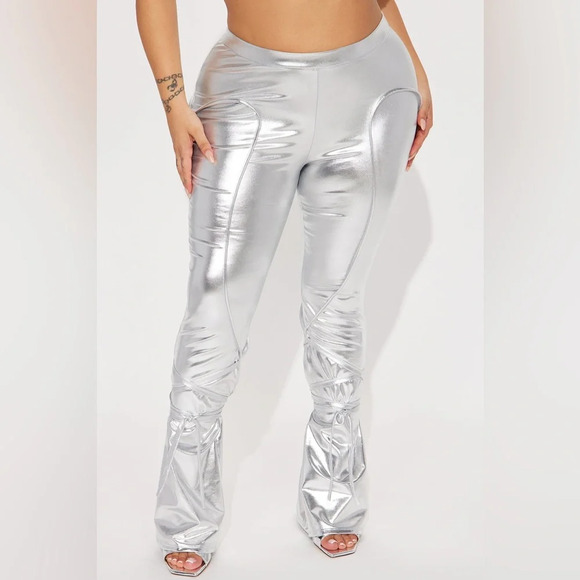 Fashion Nova - Nothin' On Me Metallic Pant - Silver NWT Size 2X. Sexy lace-up - Picture 2 of 6